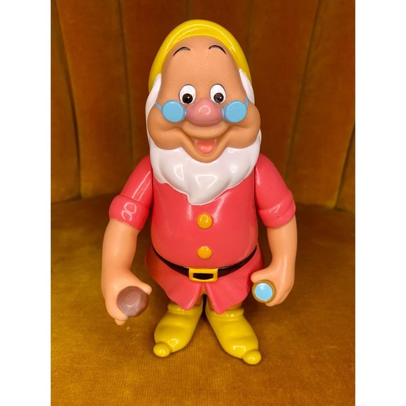 DOC - SEVEN DWARFS - 1992 - 6" Color Change Figure - Mattel - Disney Snow White - Picture 1 of 6